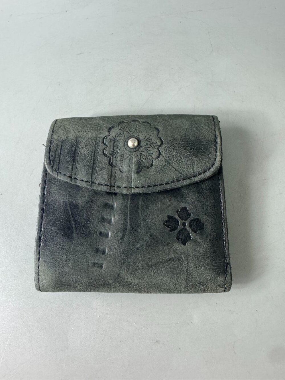 Authentic Vintage Patricia Nash Black Leather Tooled Bifold Wallet